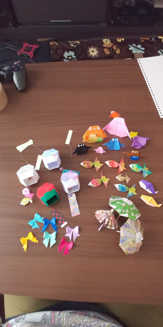 折り紙で季節をイメージした飾りを作ります ☆お部屋や玄関、職場などに楽しく賑やかに飾り付け☆ イメージ3