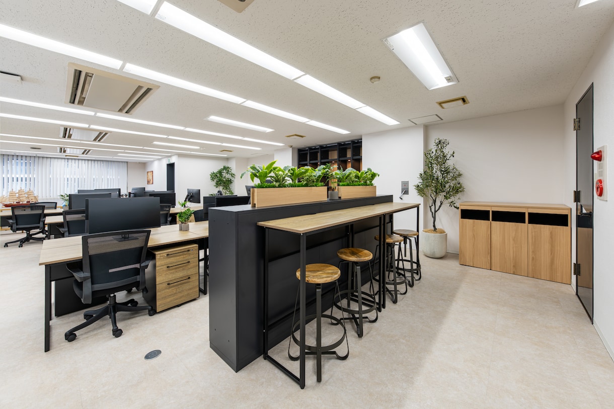 オフィス・店舗の内装を家具から図面までご提案します 配置・家具・床・壁・照明まで、プロがまとめてご提案します イメージ3
