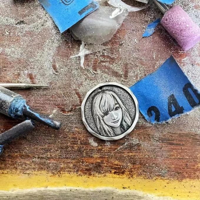 写真から作る純銀似顔絵ネックレス制作ます オーダーメイド記念日誕生日ギフト イメージ8