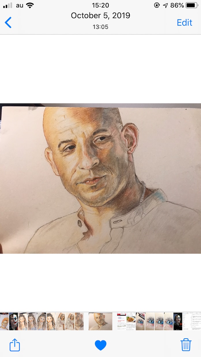 色鉛筆を使って似顔絵をお描きします 色鉛筆、パステルでリアルで鮮やかな似顔絵をお描きします イメージ5
