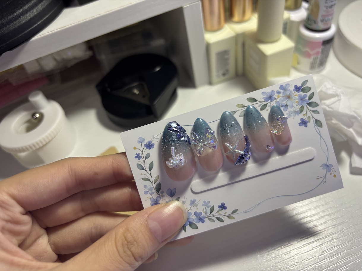 爪先から美しいネイルチップを作ります サイズオーダーやフルオーダーを受け付けています！ イメージ1