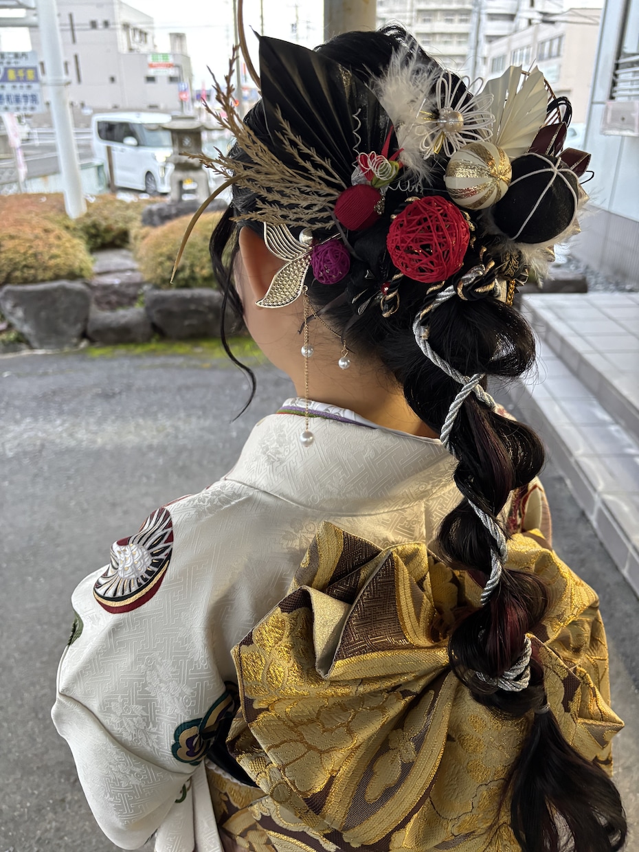 あなたに合わせた髪飾りや小物作ります 成人式七五三一日しか使わない髪飾り安くても、自分好みな髪飾り イメージ2