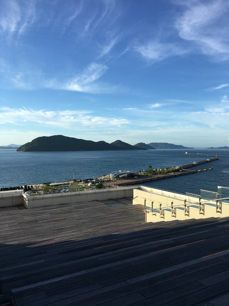 飲みの後やふとした瞬間の話し相手になります 周りとの話題が合わないと思うあなたの聞き手になります イメージ1