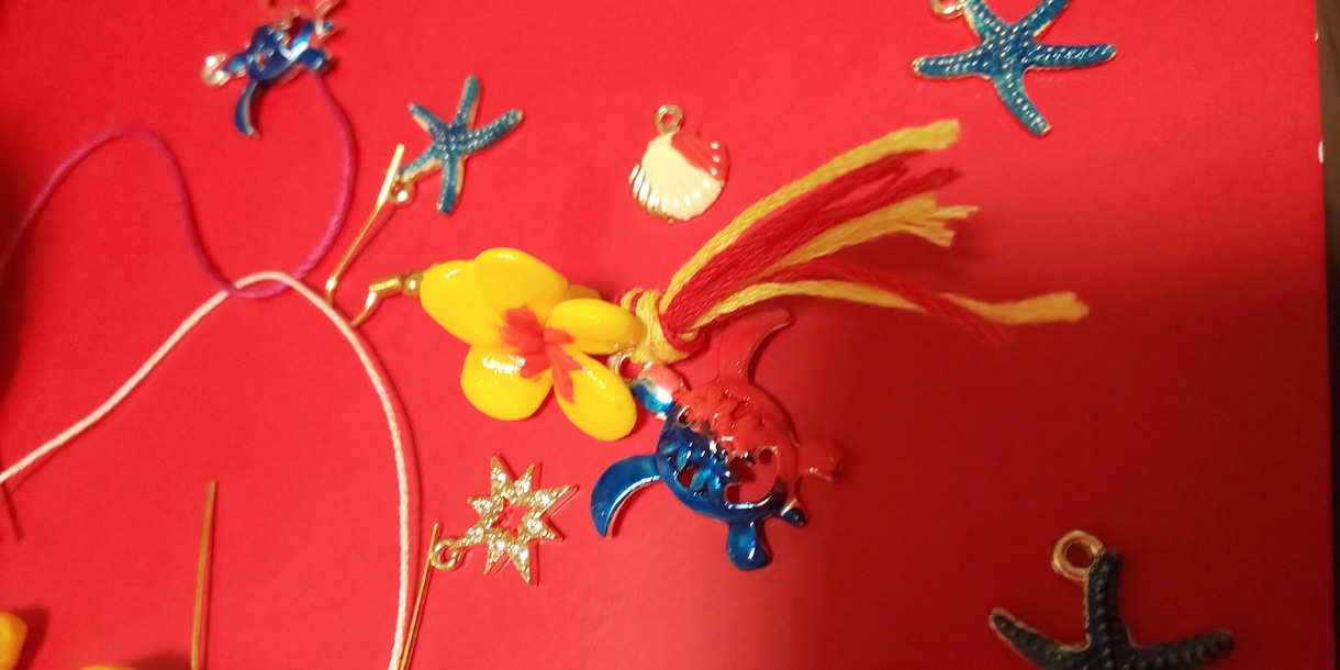手作り可愛いプルメリアのピアスの作り方教えます ハワイやグアムで人気のお花を樹脂粘土で作りピアスを作ろう イメージ4