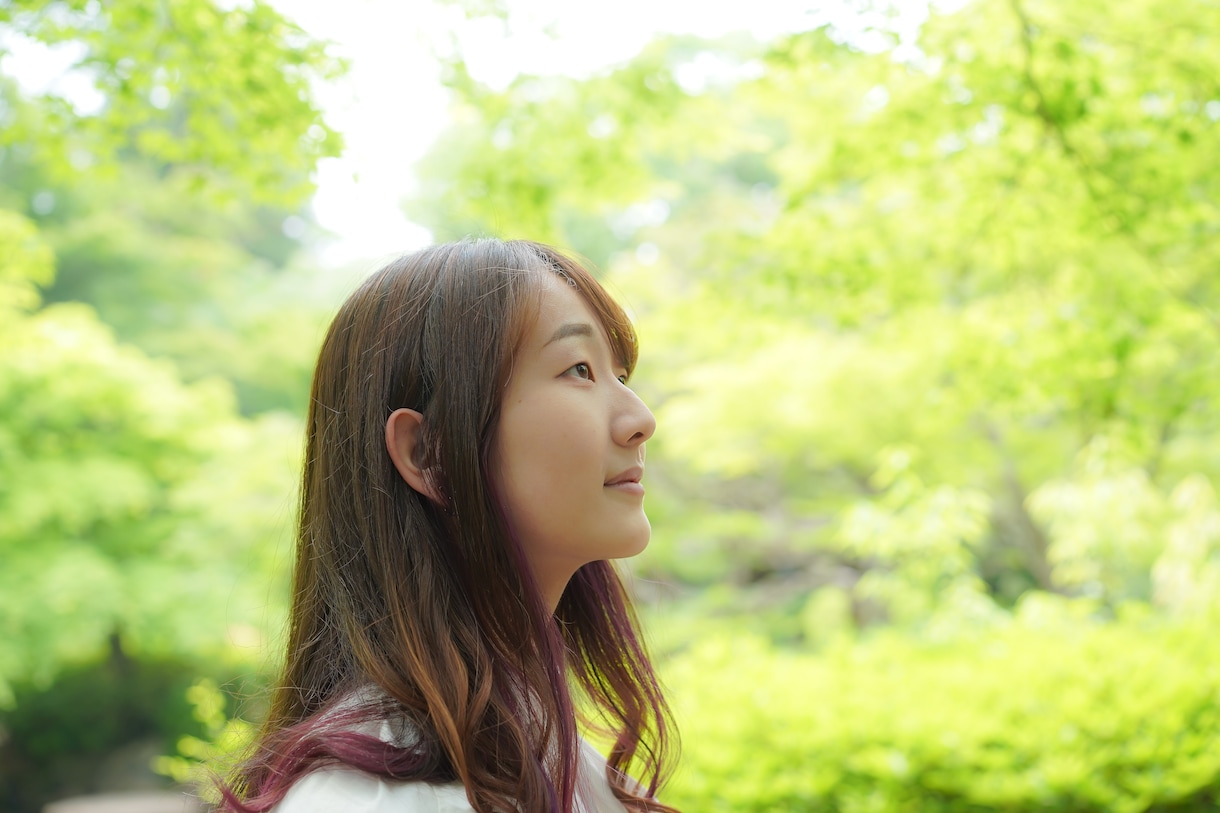 自然な表情のプロフィール写真を撮影します ご自分でも気づいていらっしゃらない素敵な表情を切り取ります。 イメージ4