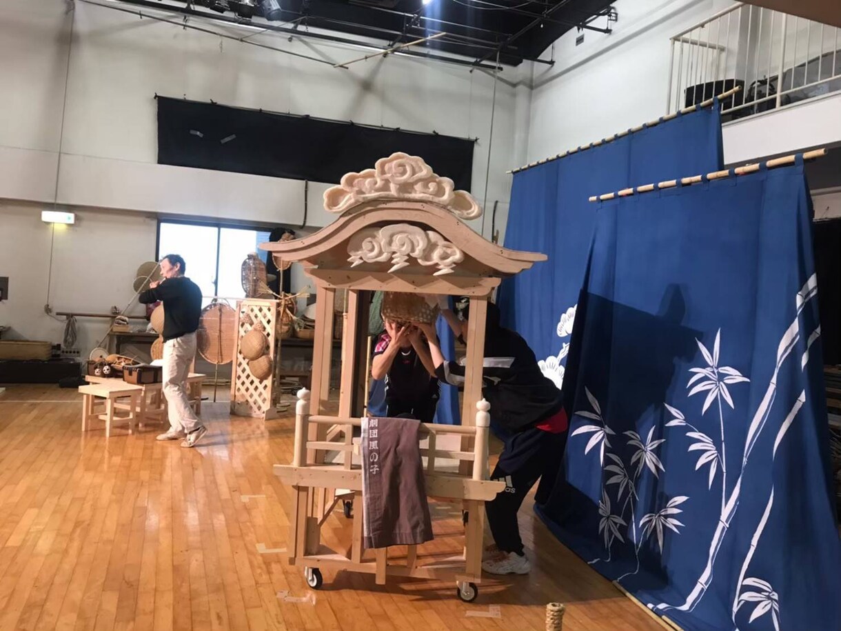 舞台大道具小道具制作のお手伝いをします 劇団風の子７０年のノウハウでお芝居のお手伝い イメージ1