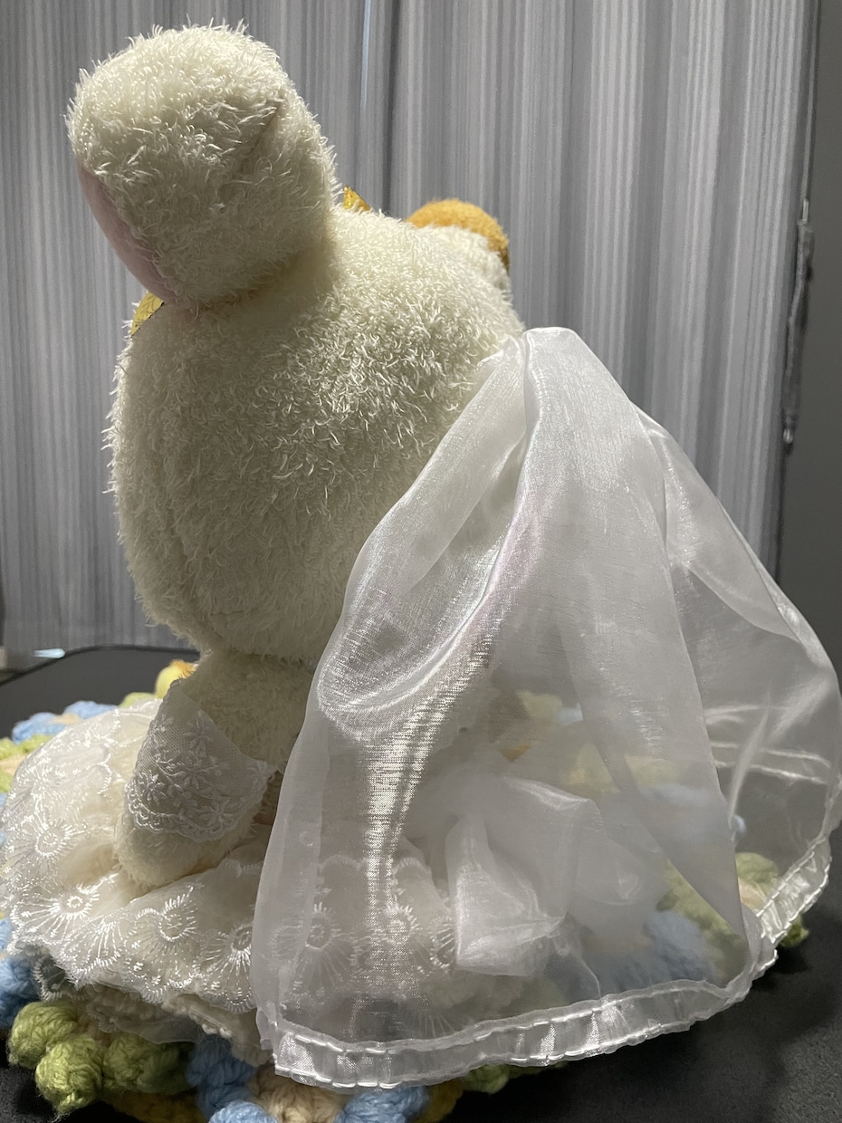 かぎ針編みでウエディングドールをつくります 実際のドレスの雰囲気に合わせ、ぬい用にドレスをお作りします♡ イメージ5