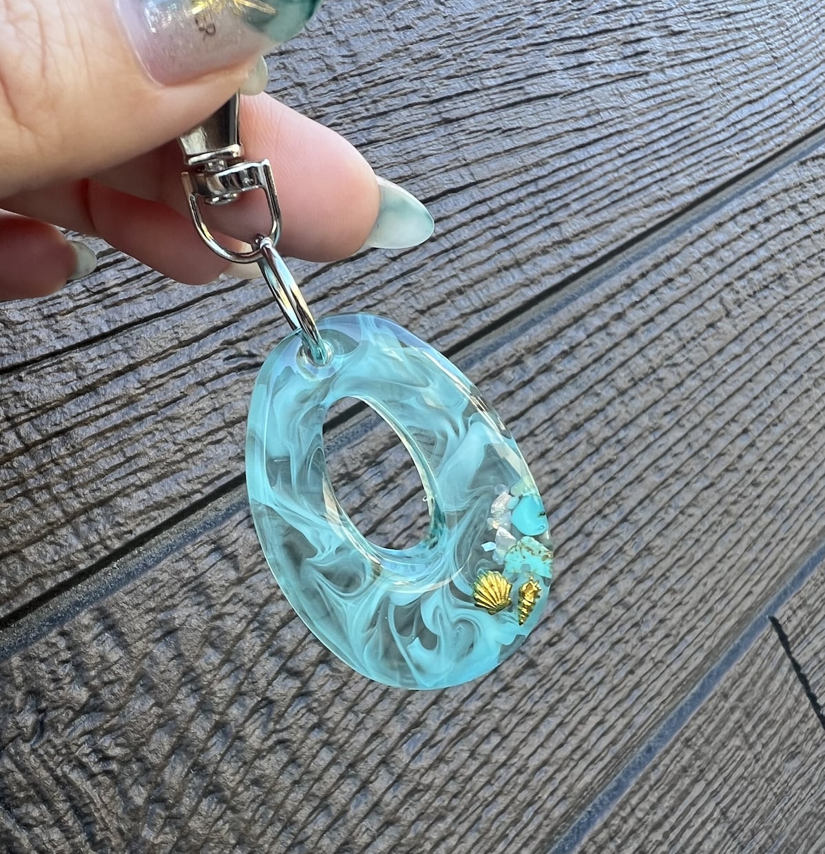 プレゼントに◎イニシャルキーホルダーをお作りします 持ち物のアクセントとして°.バックやポーチ、リュックに◎ イメージ3