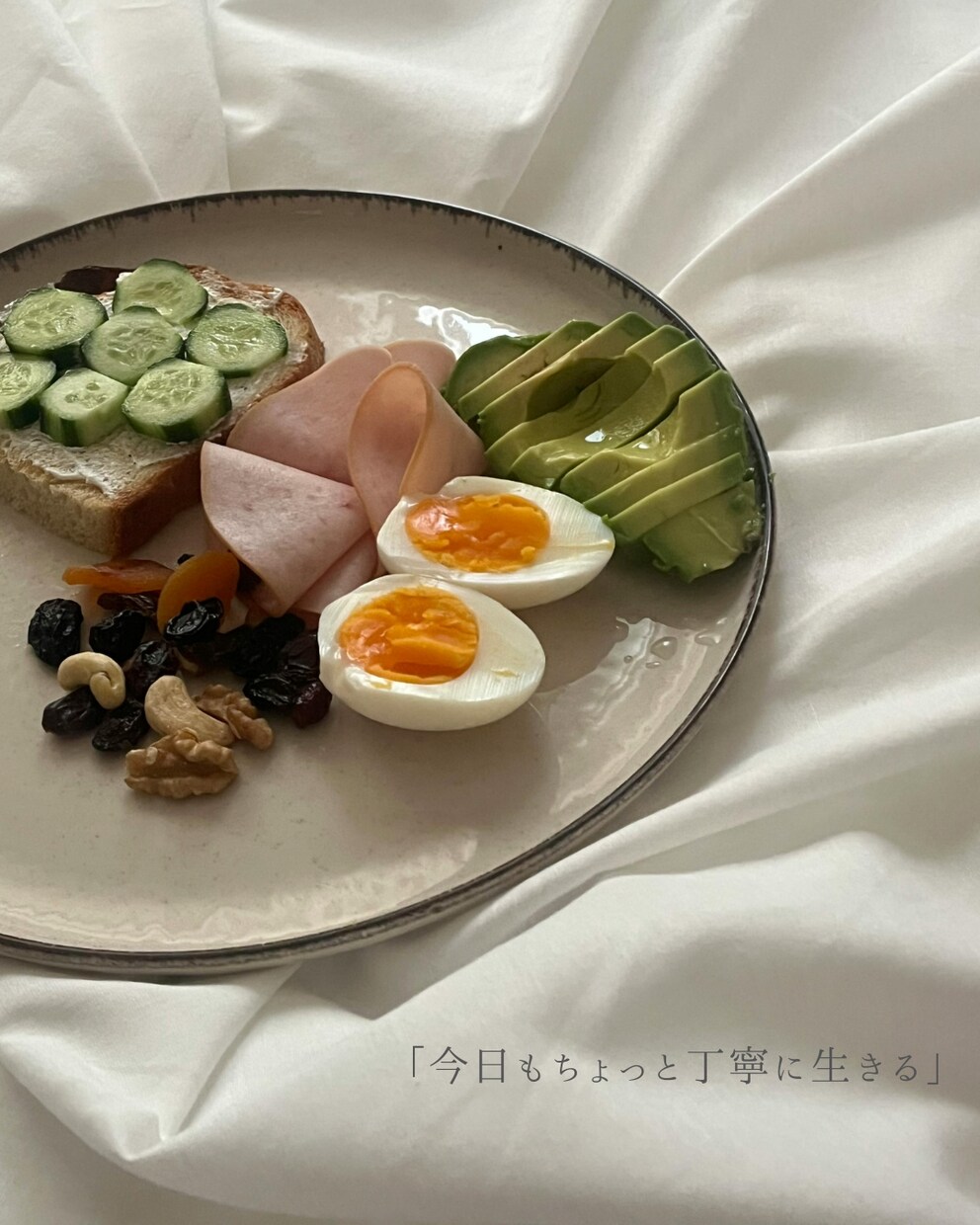 インスタ投稿デザイン作ります 世界観・まとめ投稿どちらも対応 イメージ3