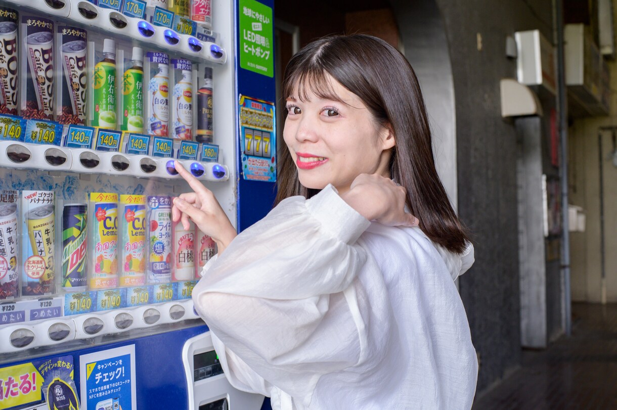 自撮りや全体像写真をご提供します 可愛い系の表情やポーズが得意です♪ イメージ6