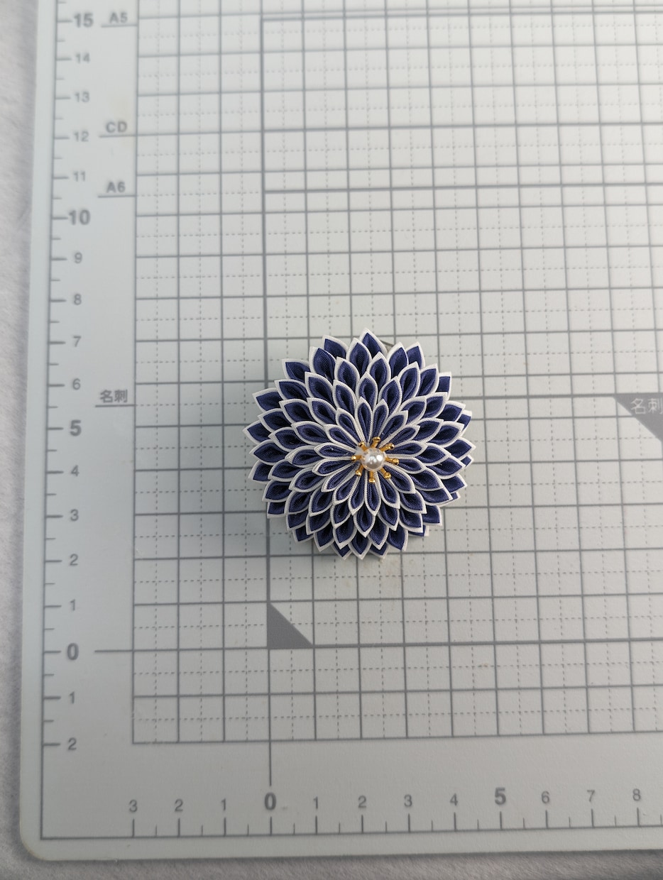 正絹で作る つまみ細工オンライン教室を開催します 初心者歓迎♪丁寧にお教えします イメージ1