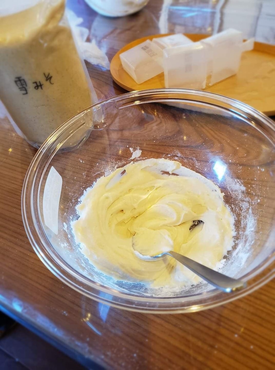 簡単すぎる米粉パンのレシピをお教えします 卵、乳製品、小麦不使用の発酵要らずの米粉パンレシピです イメージ1