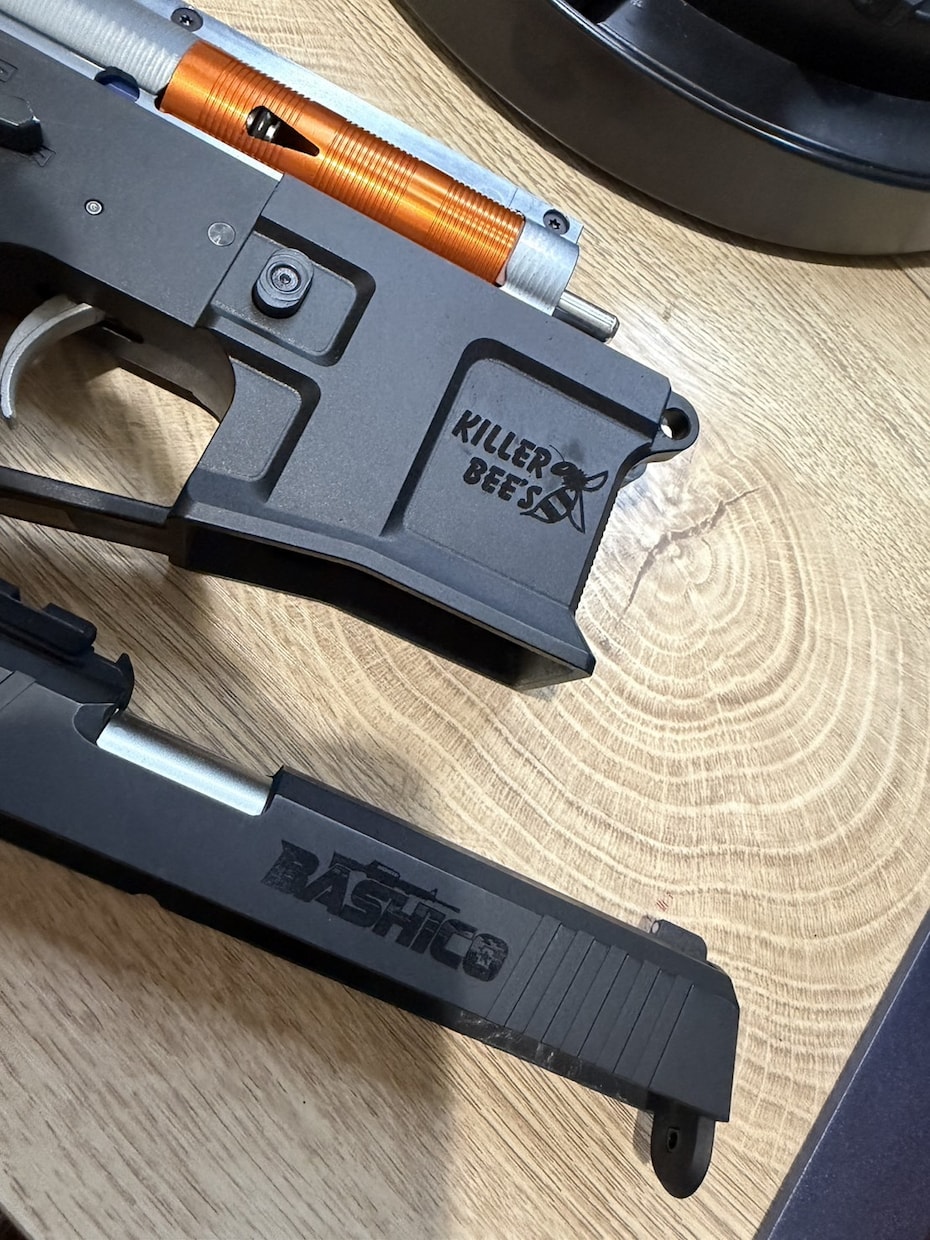 サバゲー用品 名入れ刻印します あなたのサバゲー装備を特別仕様に仕上げます イメージ1