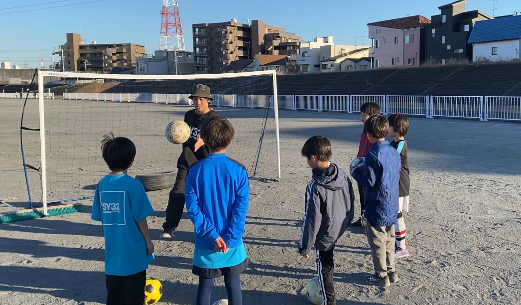 小学生向け！リフティング練習メニューを提案します リフティングをやりたい方へ！まずは10回までが目標！ イメージ4