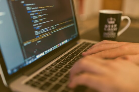 HTMLのコーディング行います ウェブサイトのコーディングを行います！！ イメージ2