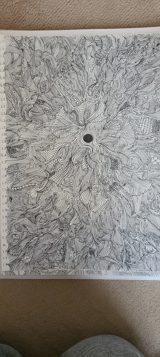 細かく複雑な絵を提供します 自分なりに頑張ります基本的に白黒の絵になります イメージ4