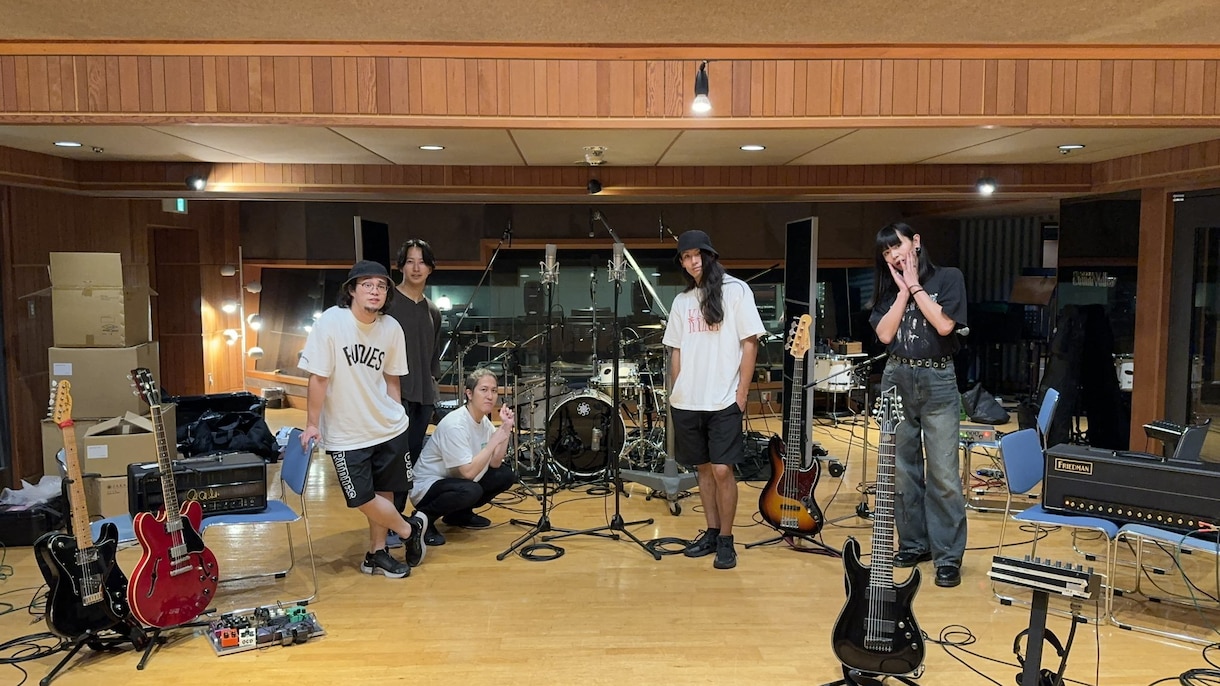 海外ツアー経験あり/ギターレコーディングします あなたの楽曲の世界観を広げるギターを弾きます イメージ9