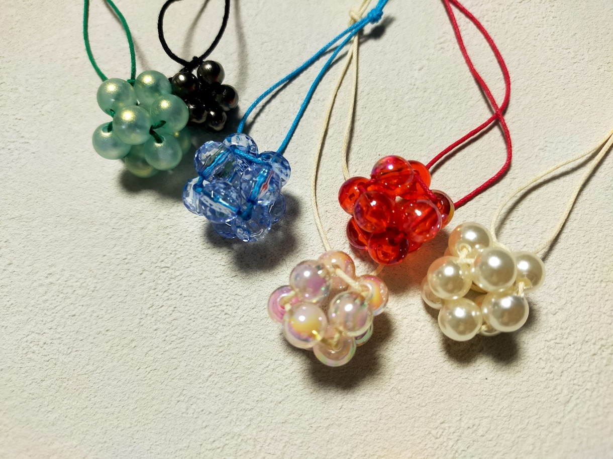 ドリームキャッチャーかビーズボールの作り方教えます 初心者歓迎！手持ちの材料でレッスン時に完成！プレゼントにも！ イメージ1