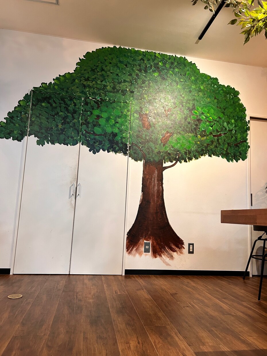 壁一面にオリジナル絵画を！「壁画」描きますます 店舗・飲食店・子供の施設・催事場など　フォトスポットにも♪ イメージ1