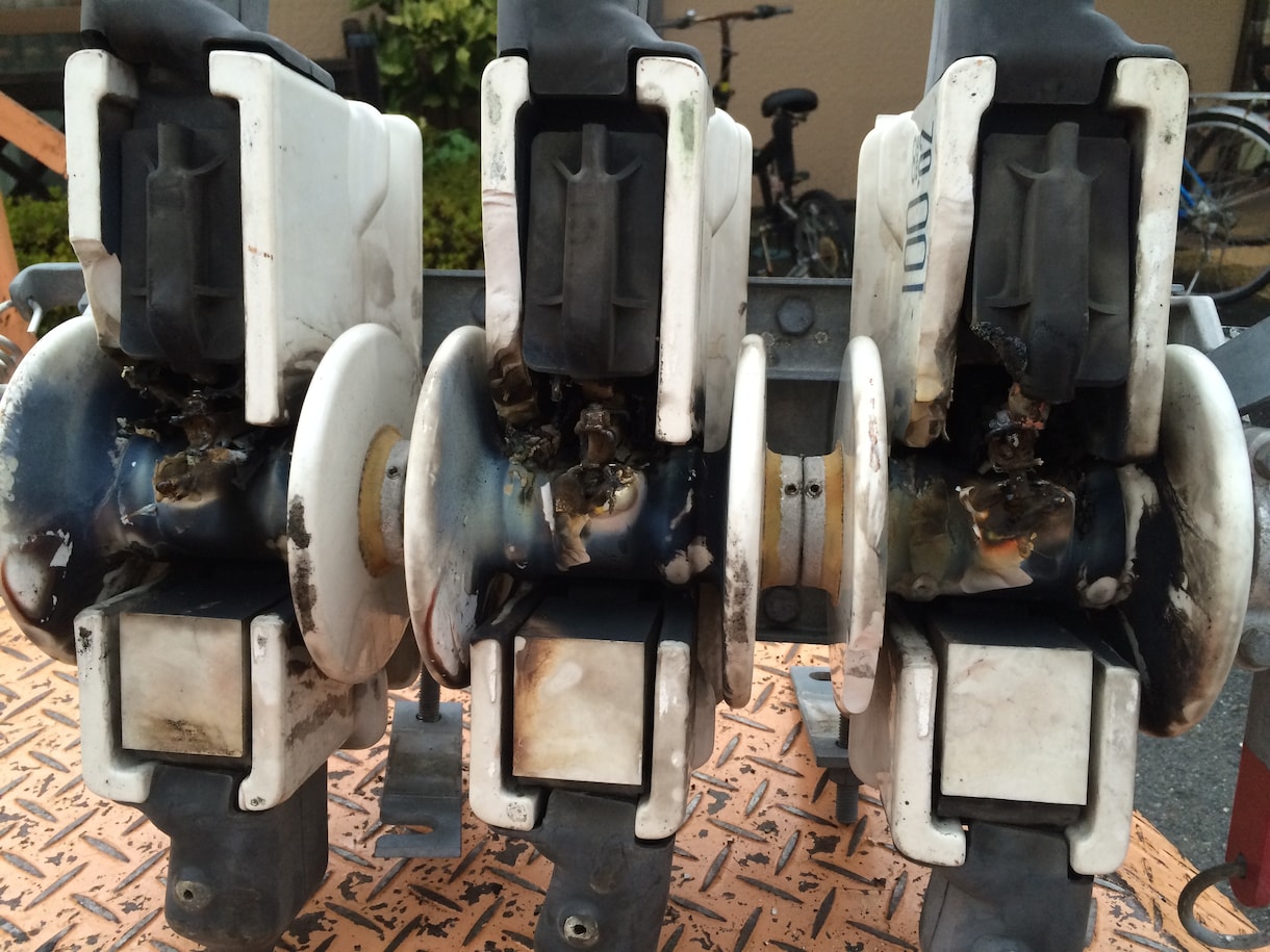 電気に関する情報を交換します 電気に関する情報についてビデオチャットサービスを利用します イメージ1