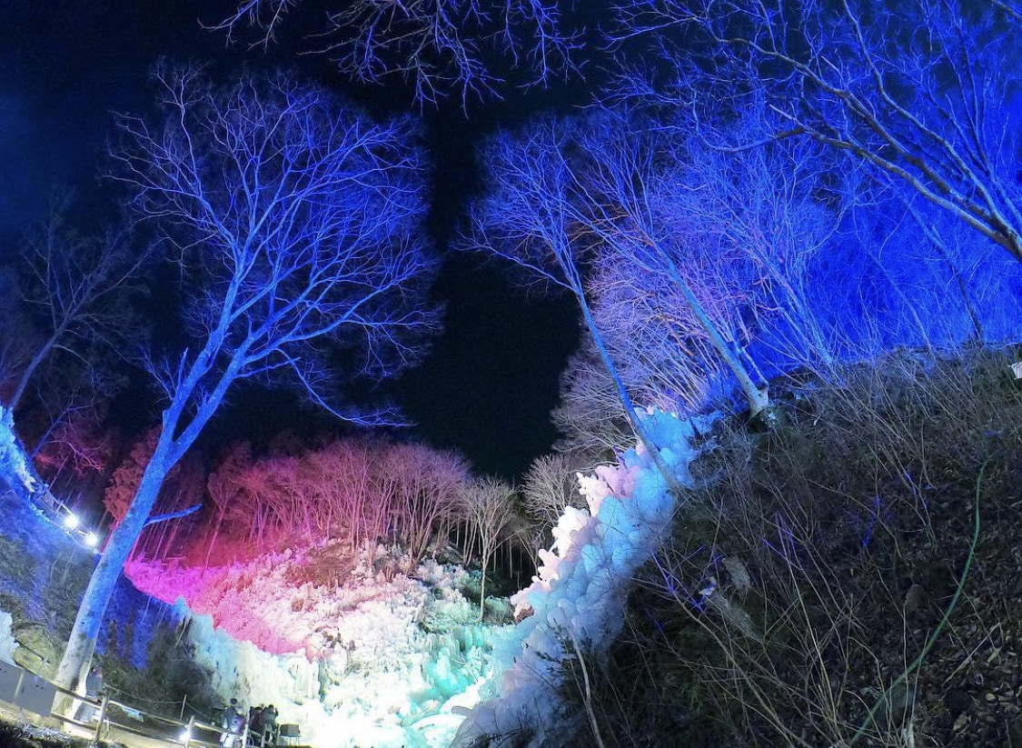 余白削除と文字入れをします 写真を送っていただくだけで余白削除と文字入れ等をします！ イメージ1