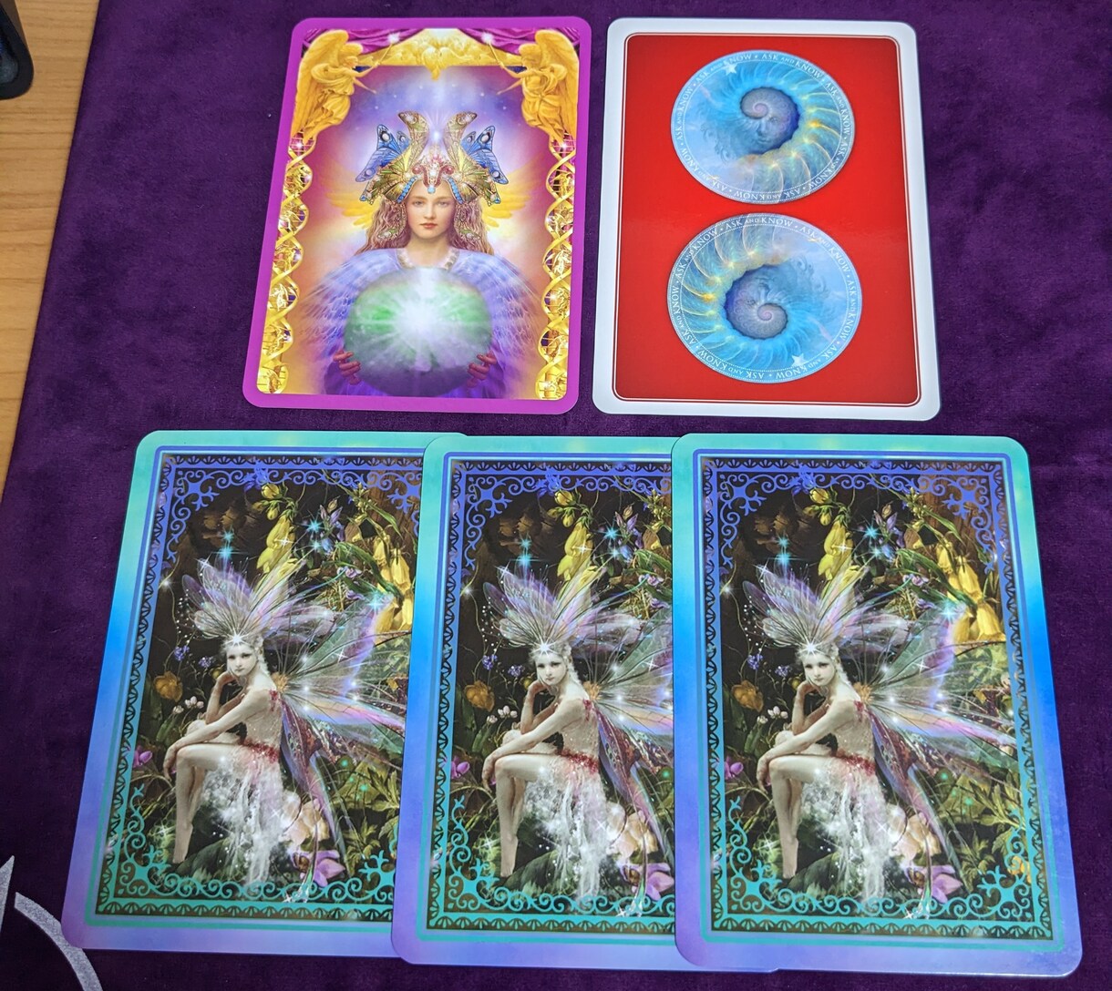 悩んでる、迷っている答え☆カードが教えてくれます ジャンルは問いません☆何でも聞いてください！一問一答します！ イメージ1