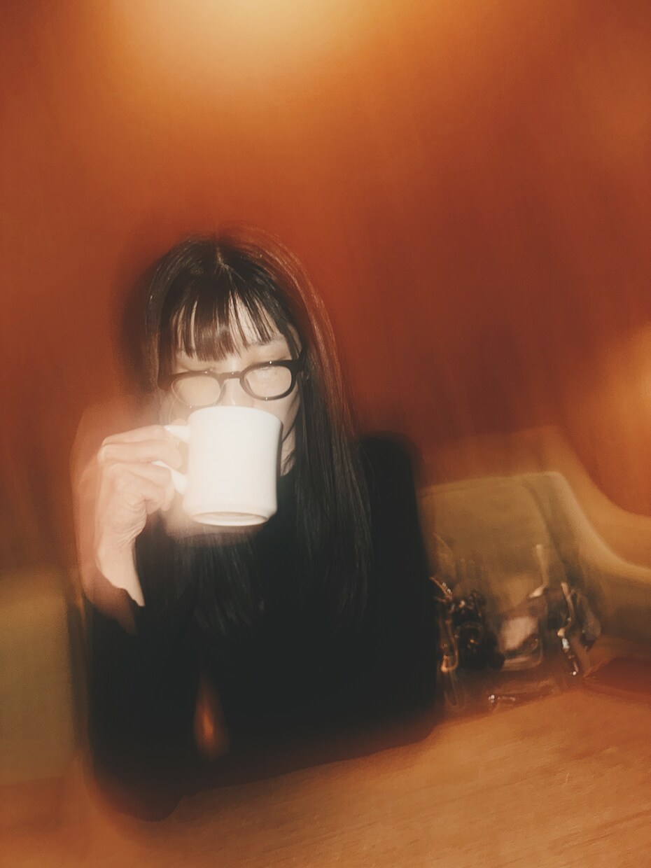 プロがカフェ姿やコーデ他撮⭐︎スマホで撮影します 自然な簡易レタッチ付♪おじさんカメラマンには頼めない撮影！笑 イメージ2