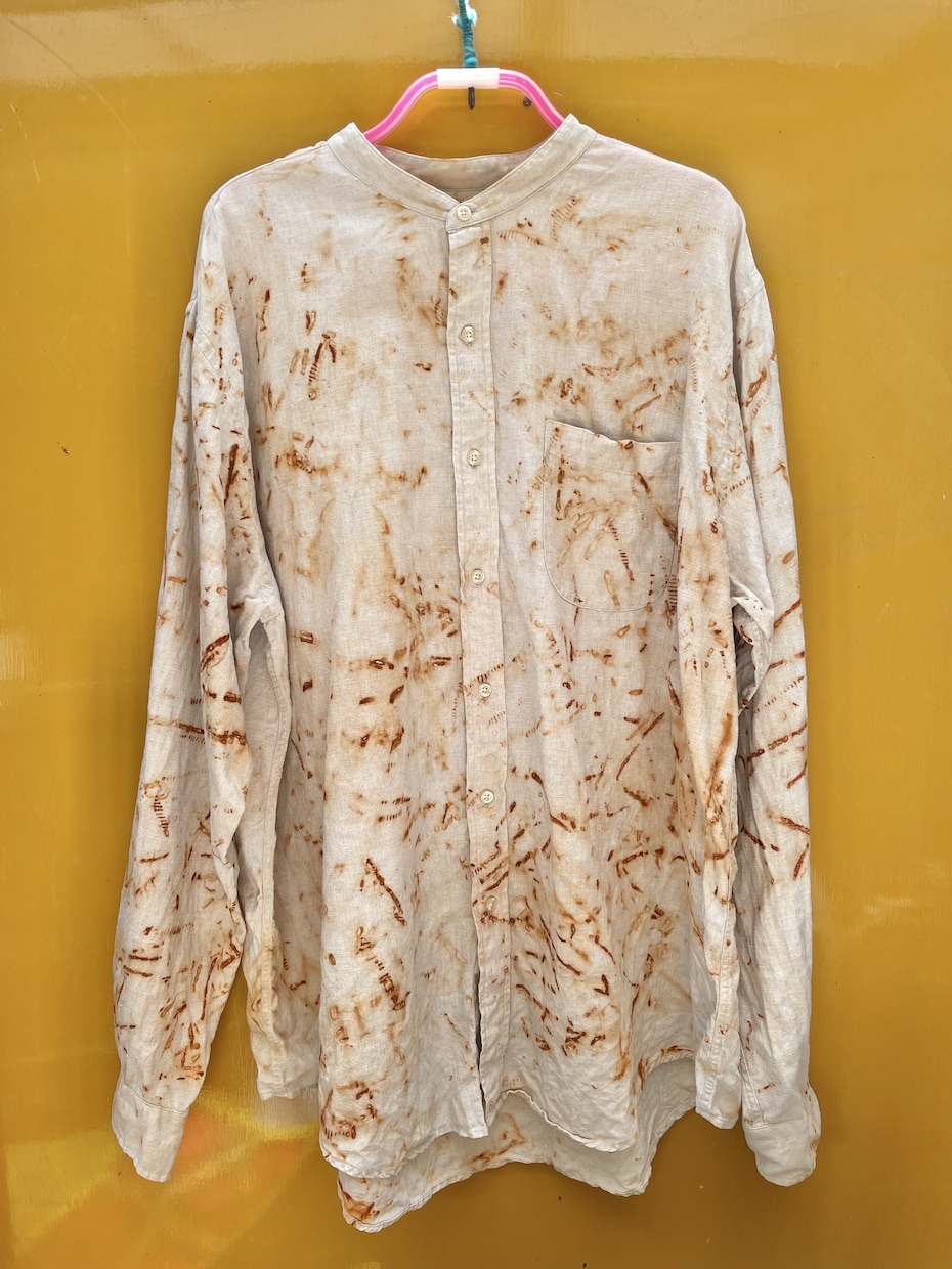 お手持ちのTシャツ/バッグを錆染めします 錆びた釘やねじを使用したインダストリアルな染色 イメージ4