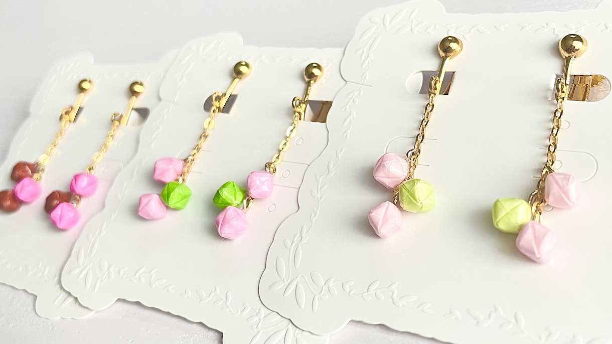 かわいいおりがみサイコロのアクセサリー作ります オリジナルカラーのイヤリング・ピアスをお作りします！ イメージ2