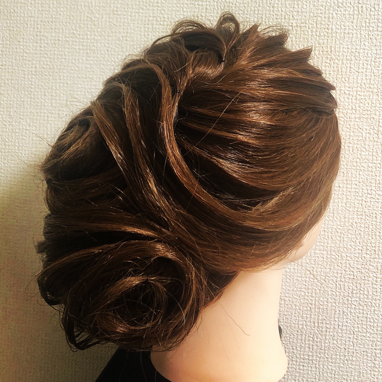 初心者からすこし手の込んだアレンジ提供します アレンジのバランス使うといいヘア道具伝授します イメージ1