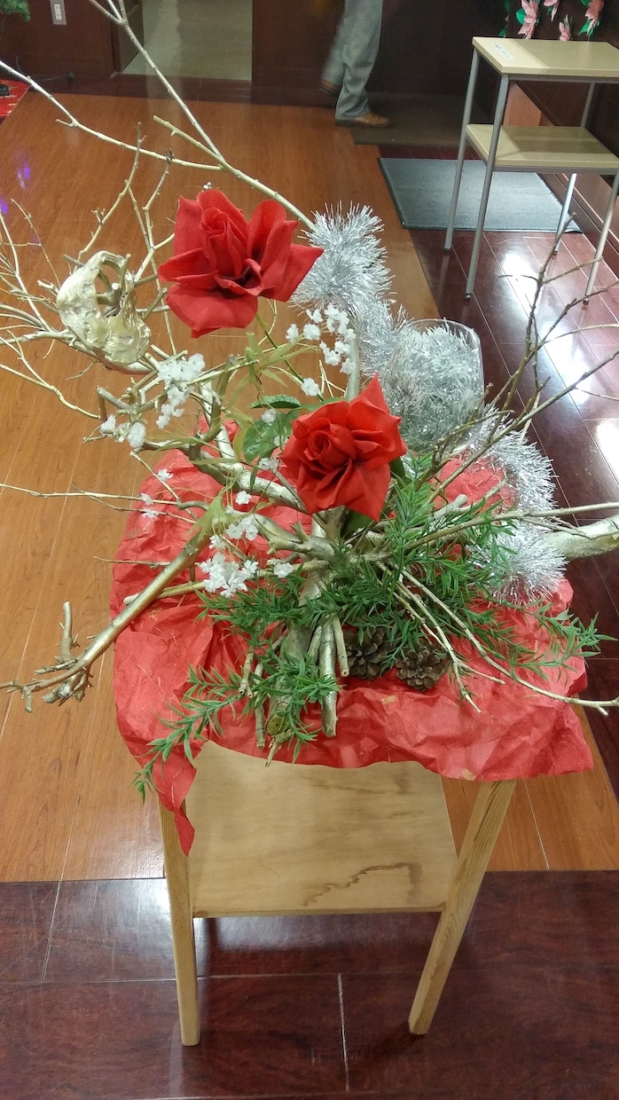 アーティフィシャルフラワーアレンジメント作成します 貴方のお好みの色、お花の種類、大きさで作成します。 イメージ5