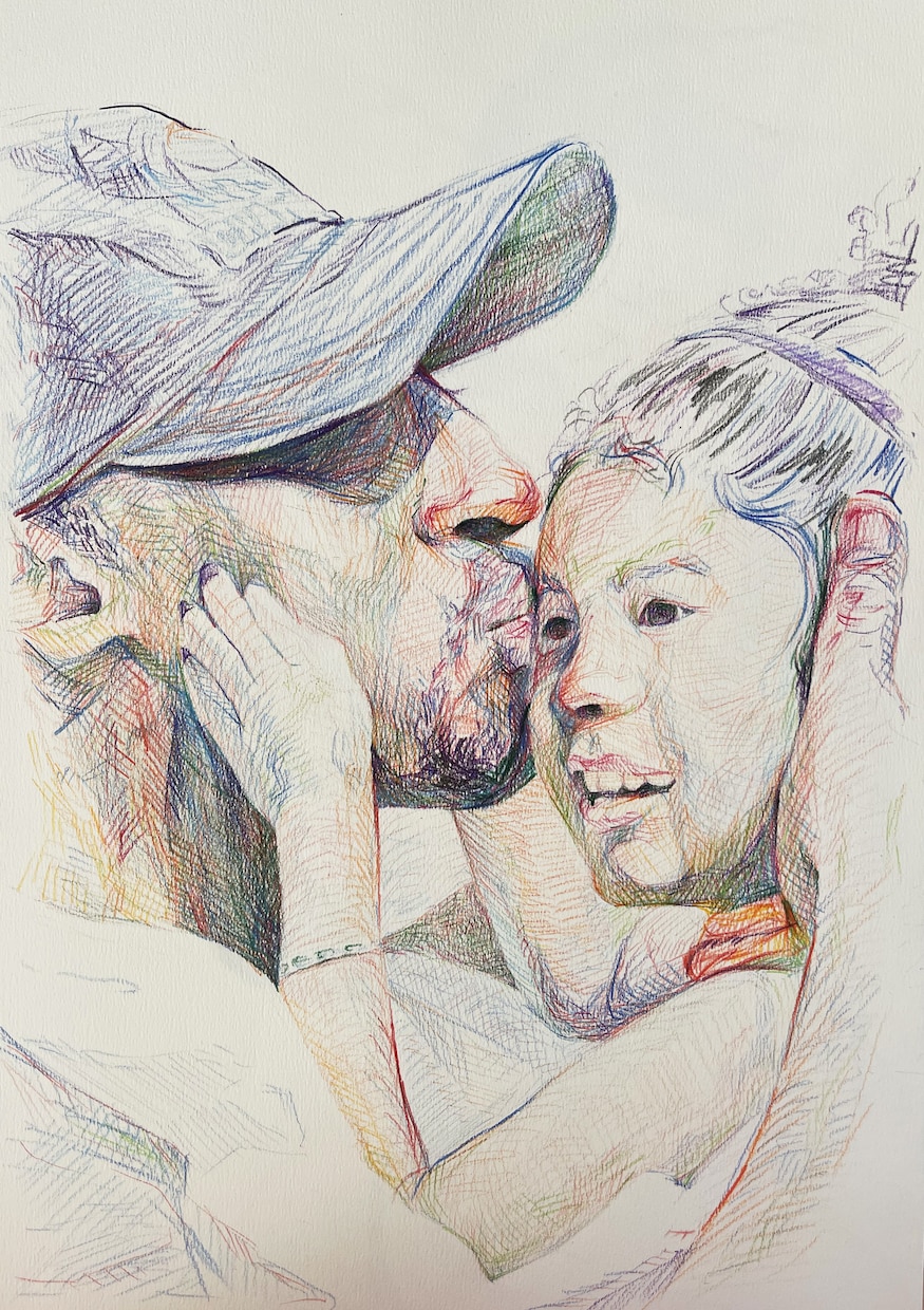 色鉛筆で鮮やかな透明感のある似顔絵を描きます お祝いの品としてご家族や友人へのプレゼントとしていかがですか イメージ2