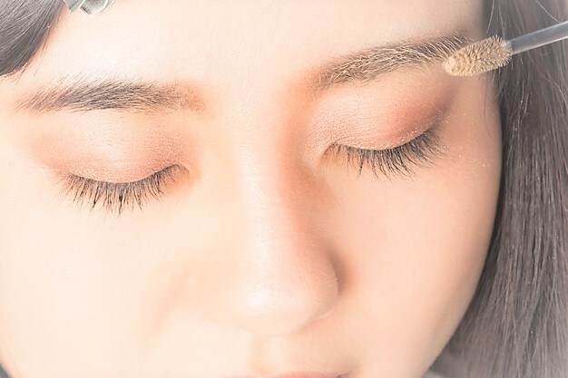 現役ヘアメイク☆貴方にぴったりな眉毛を提案します 眉毛を変えて印象アップ♡ヘアメイクがお悩みを解消します！ イメージ1