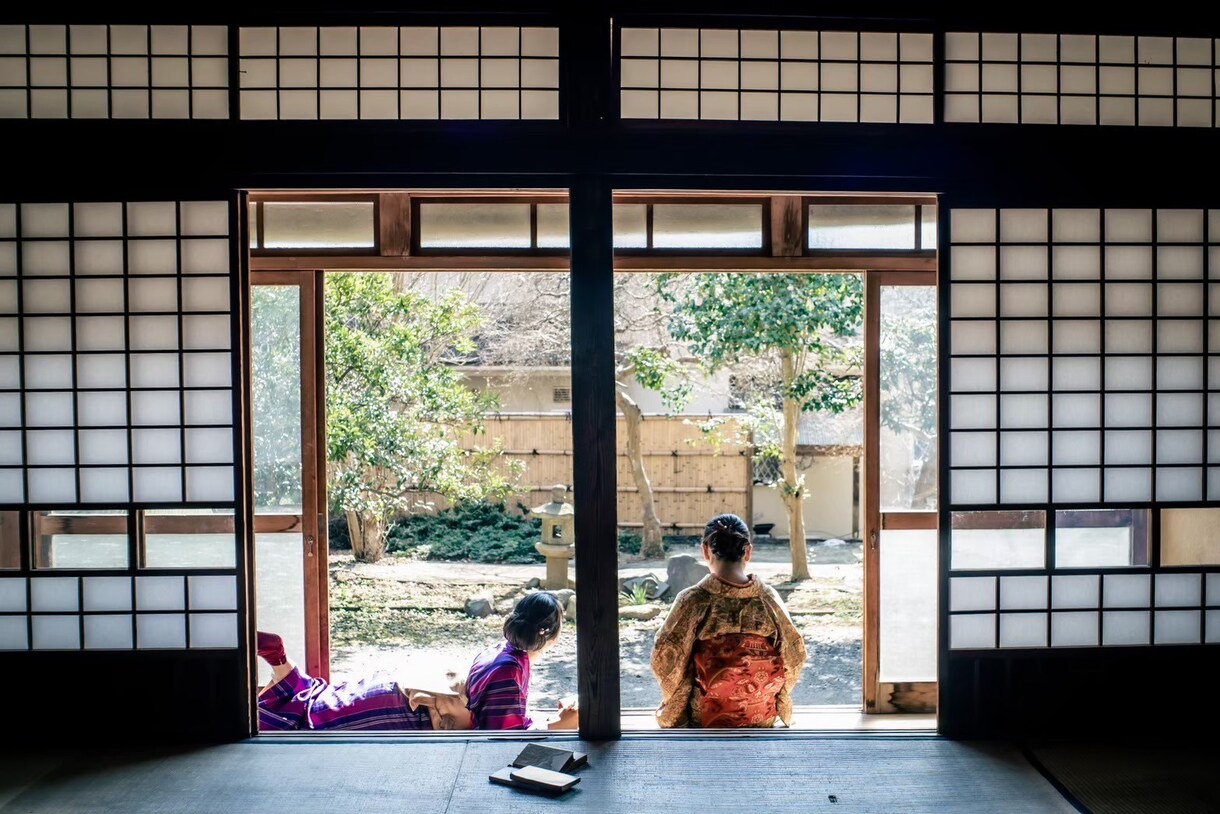 家族や友達との撮影に！都内で出張撮影致します ご友人やご家族の雰囲気に合わせた写真を提案、撮影します。 イメージ5