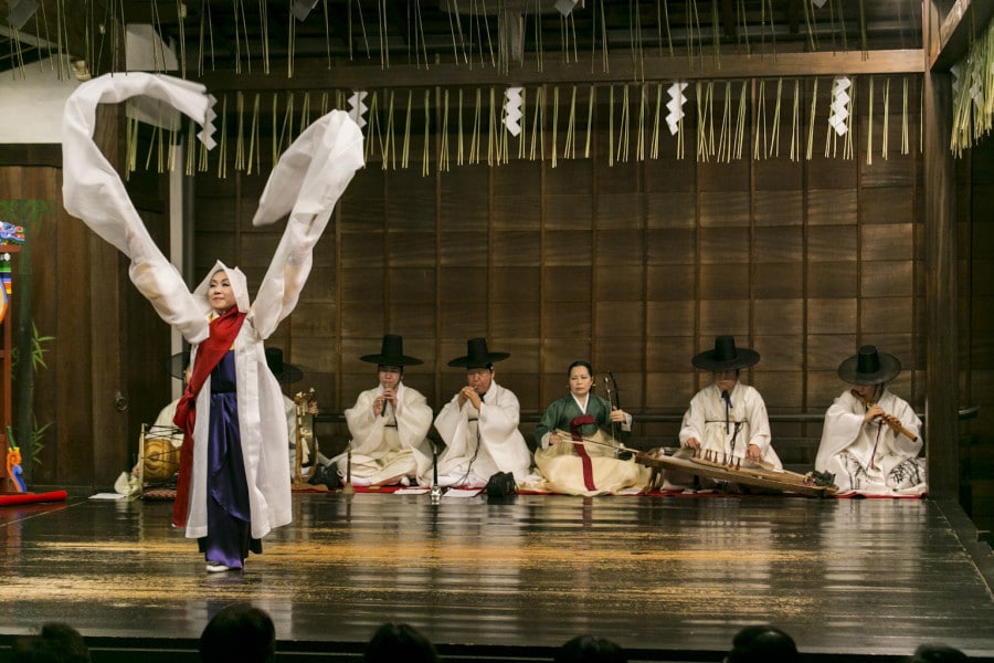 韓国伝統芸能の世界をご紹介いたします 韓国伝統音楽、舞踊、用途に合わせて仲介いたします。 イメージ3