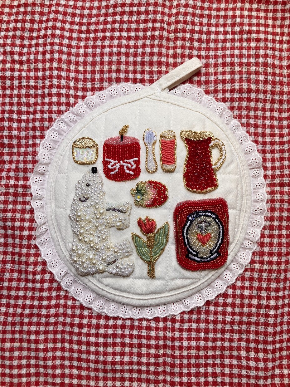 ペットのお顔のブローチ作ります 美大在学中です。デッサン力を生かして丁寧に刺繍します。 イメージ3