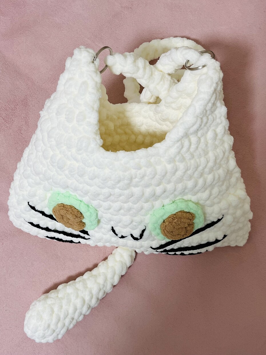 猫ちゃんの形のバッグになります 可愛い猫ちゃんの形のバッグです イメージ2