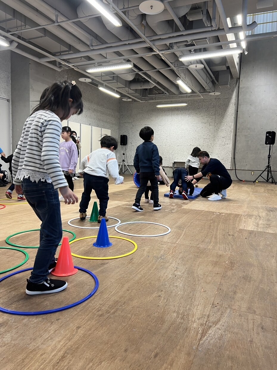 家庭でもできる親子体操を教えます。ます 親子のスキンシップ&コミュニケーション親子の絆さらに深まる イメージ1