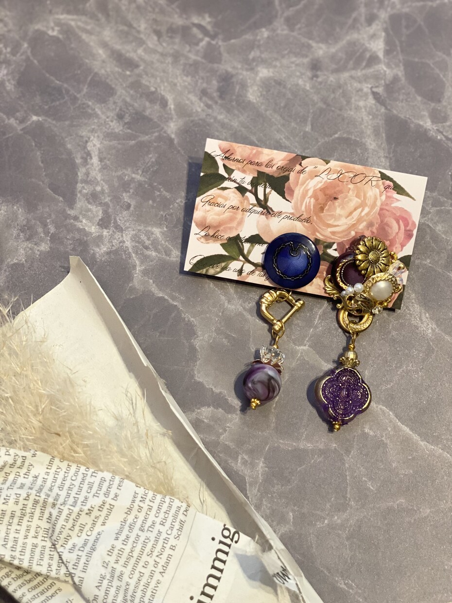 ヴィンテージボタンアクセのオーダー承ります ヴィンテージボタンと最新パーツでオシャレの仕上げをお手伝い♡ イメージ4