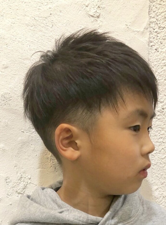 お子さんのカットの仕方お教えします 歴8年現役美容師が分かりやすく切り方をお伝えします。 イメージ2