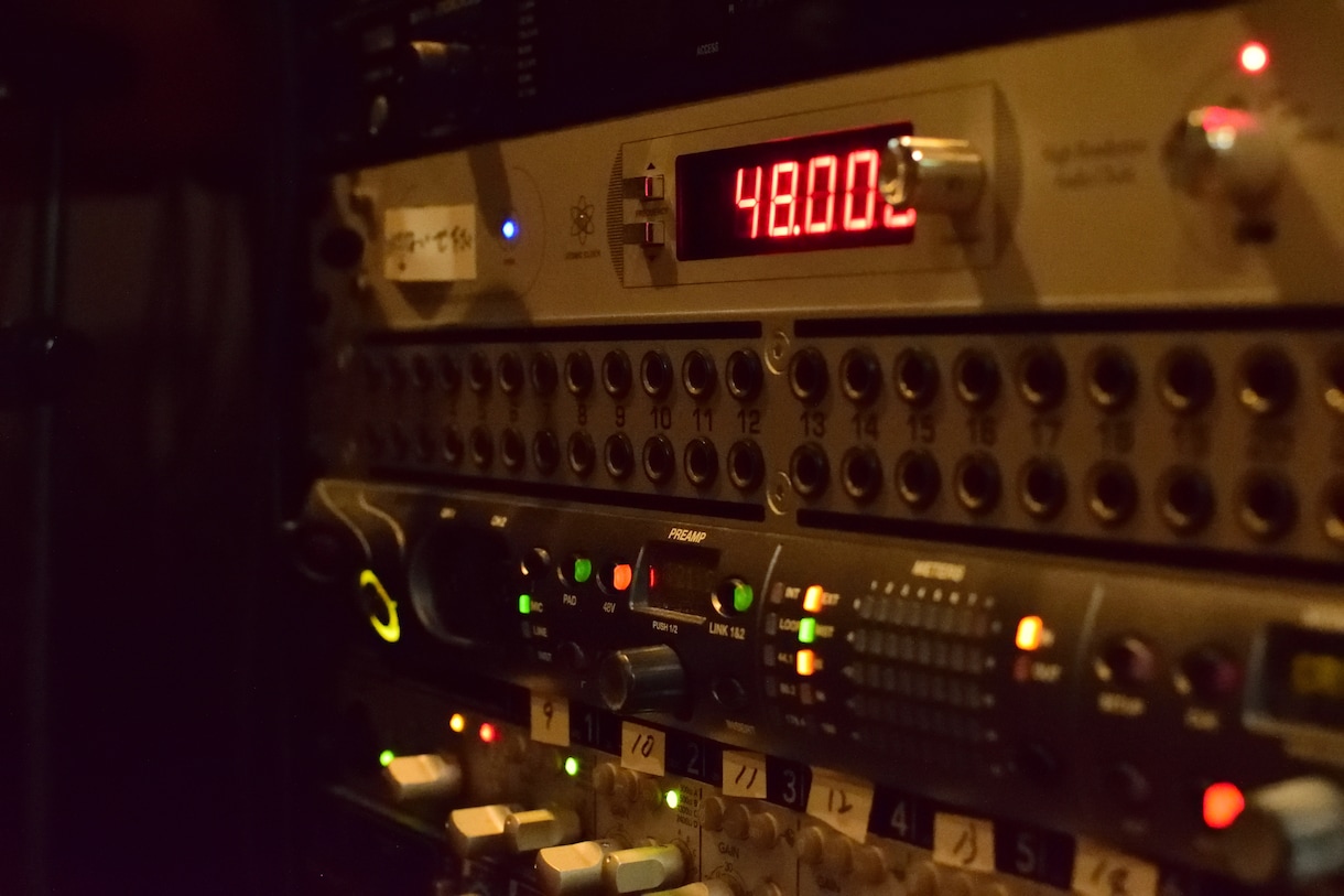 シンガーソングライターの音源を作ります アコギ以外の楽器も加わったリッチな音源でアピールしたい方へ イメージ1