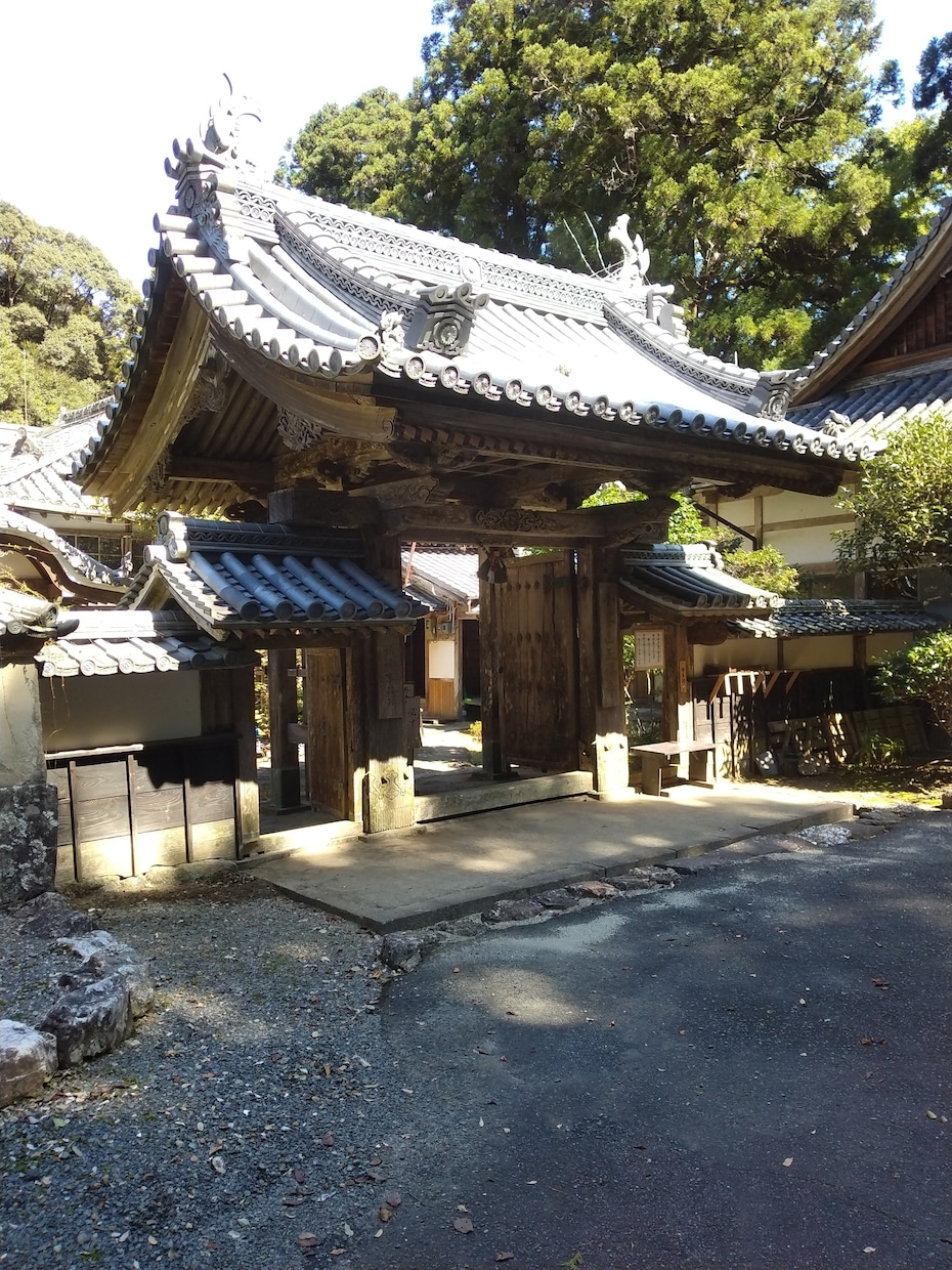 四柱推命を占います 四柱推命です。命式表からできるだけ丁寧に読み解きます。 イメージ1