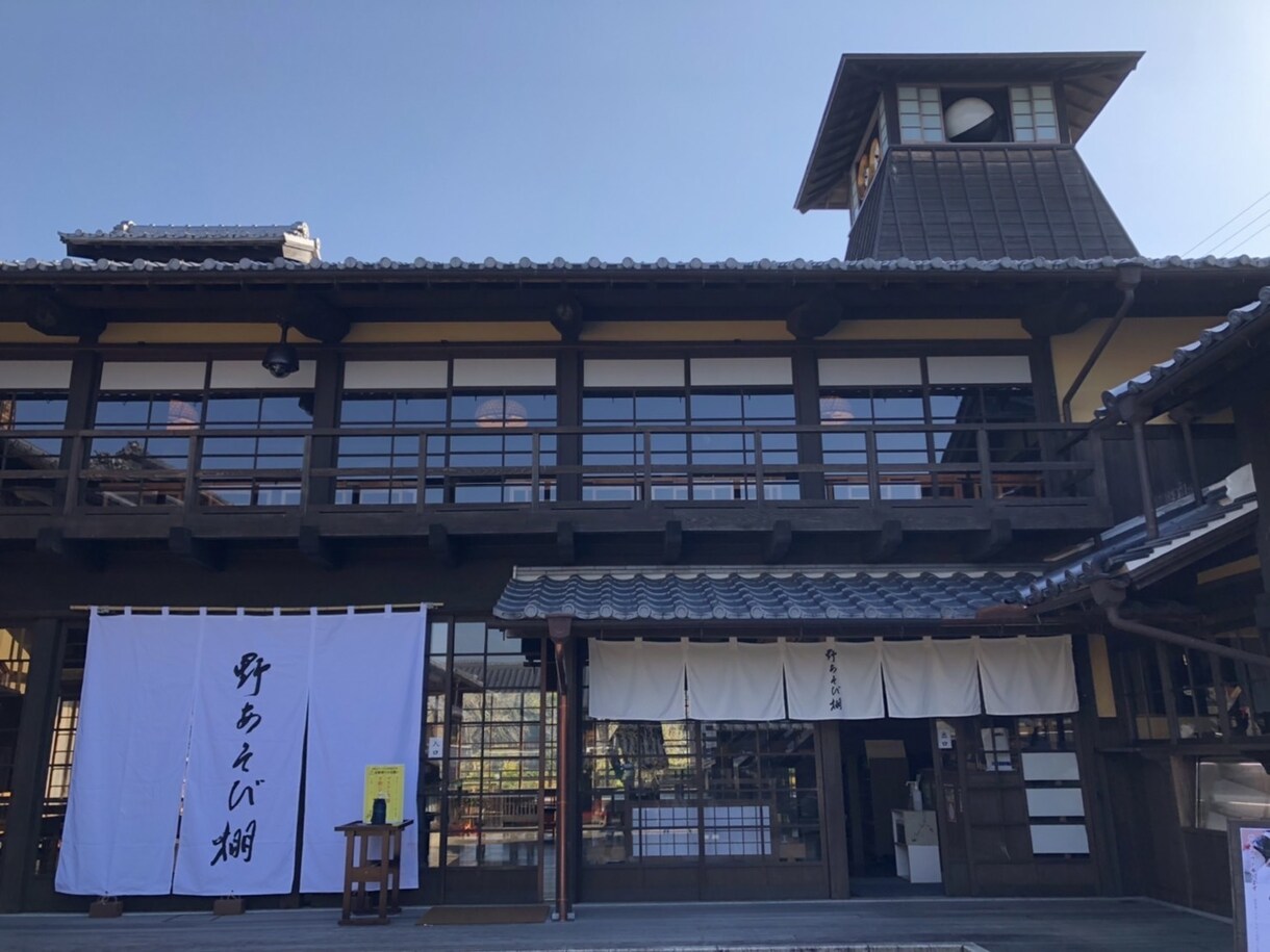 店舗看板・門標・のれんなどの筆文字を揮毫いたします 社屋の新築や開業・出店、新商品の販売をお考えの方へ イメージ8