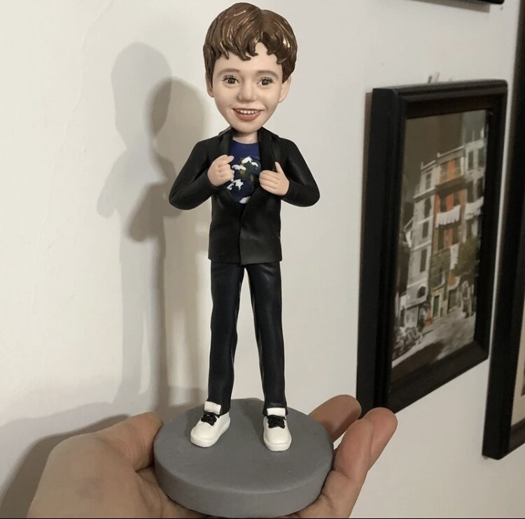 貴方だけの特別な想い出や記念をフィギュア制作します 写真やイラストからオリジナルのフィギュアを制作致します。 イメージ7