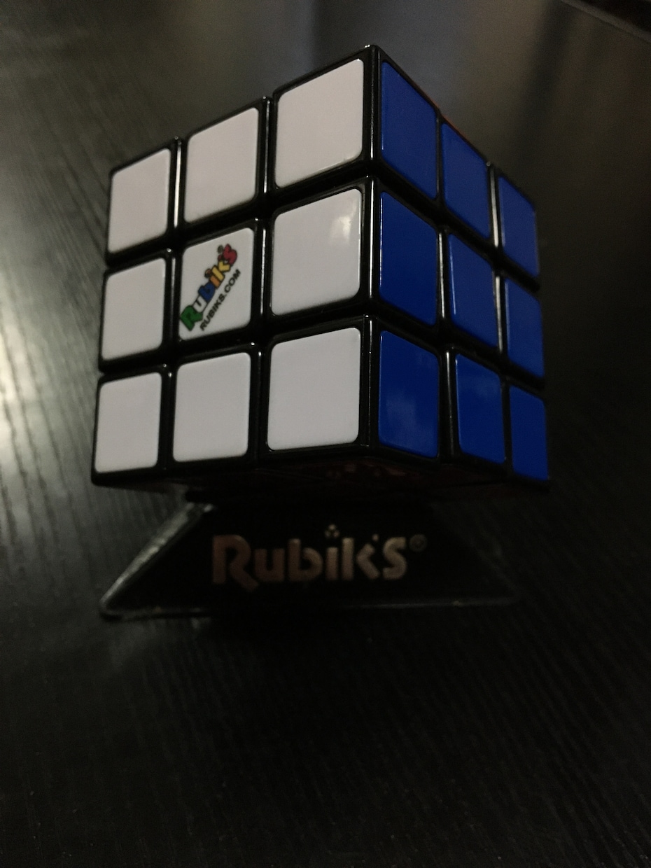 3×3ルービックキューブの揃え方教えます 買ったはいいけど、揃えられない、、一緒に揃えましょう！ イメージ1