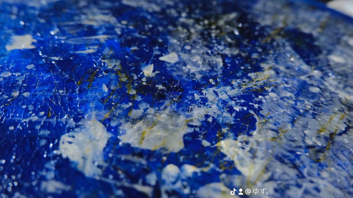 青系統のアクリル絵の具で抽象画を描きます 色々な方向から見ると違う顔を魅せてくれます！ イメージ5