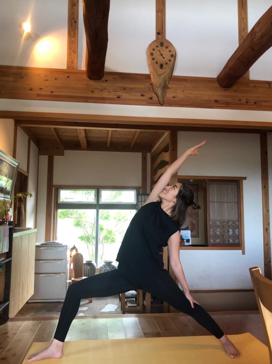 ダイエット・ボディメイク・パーソナルで提供します ダンベルなど使って音楽に合わせて身体全身動かしていきます！ イメージ3