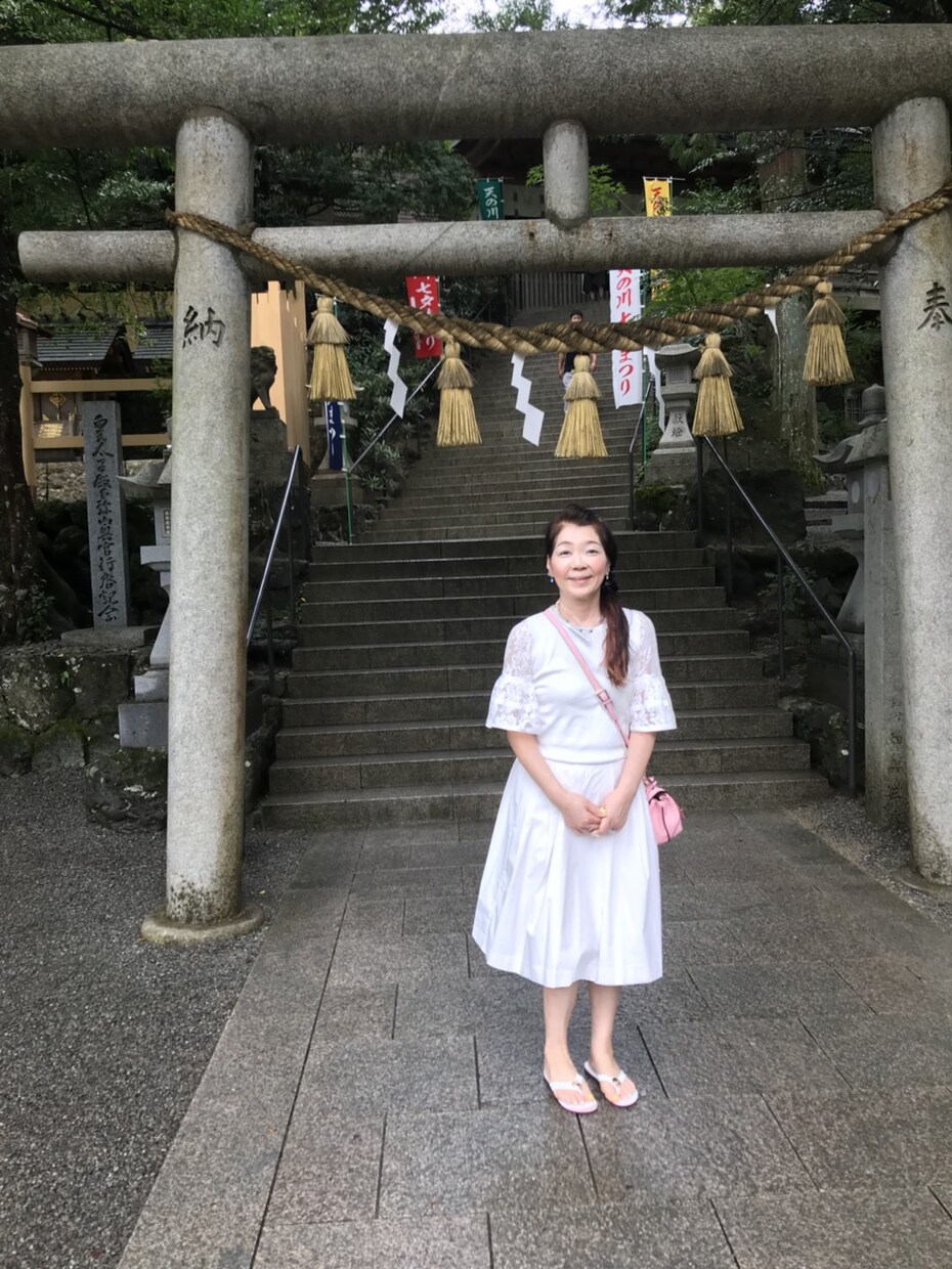 悩みのご相談を霊感やカウンセリングでお伺いします 占い師の経験を生かし　上手くいく方へ導いて行きます。 イメージ2
