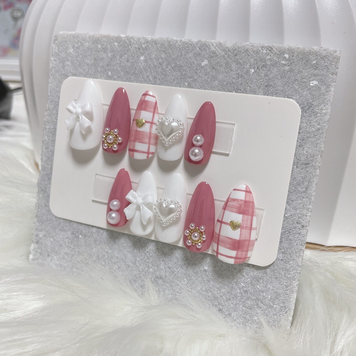 ０７）現品ネイルチップ(画像商品)を販売いたします くすみカラー ピンク ホワイト チェック柄 ガーリー イメージ2