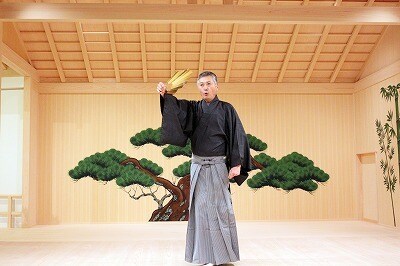 能の謡や舞で心身共に新しい自分を発見出来ます 戦国武将や文化人の愛した「能」は自分と対話できる「芸術」です イメージ3